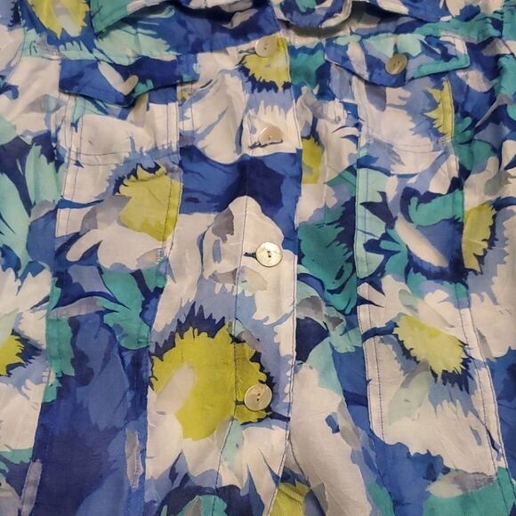 Ruby Rd favorites blue multicolor button crop top - Picture 5 of 12